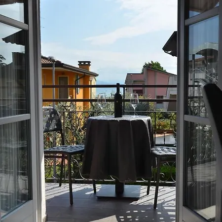Oda ve Kahvaltı H2o Sirmione